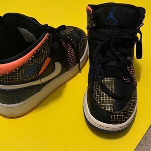 Kids High-Top Sneakers - Black and Orange